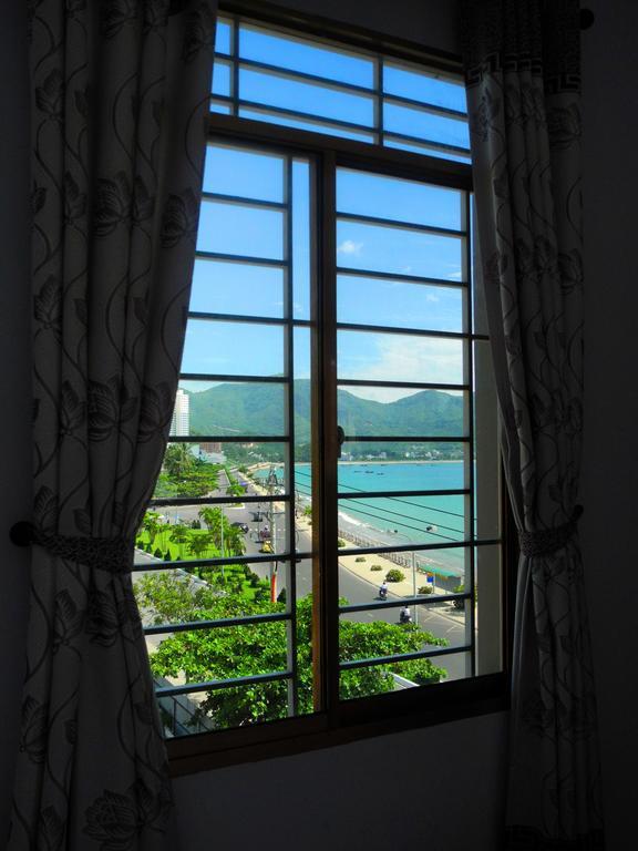 Nam Hong Hotel ニャチャン 部屋 写真